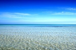 Wunderschöne Hintergrundbilder mit dem Meer